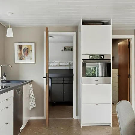 Semesterbostad Renovated Near Lyngsa *