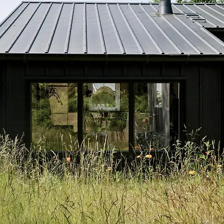 Renovated Near Lyngsa 펜션 Sæby