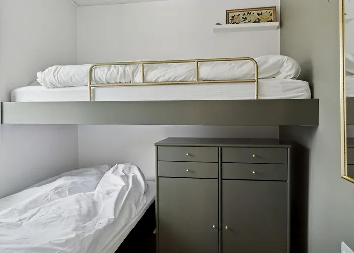 Semesterbostad Renovated Near Lyngsa